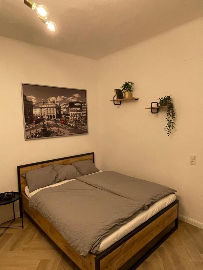 Trendy Apartment Near Schloss Schonbrunn Виена Екстериор снимка