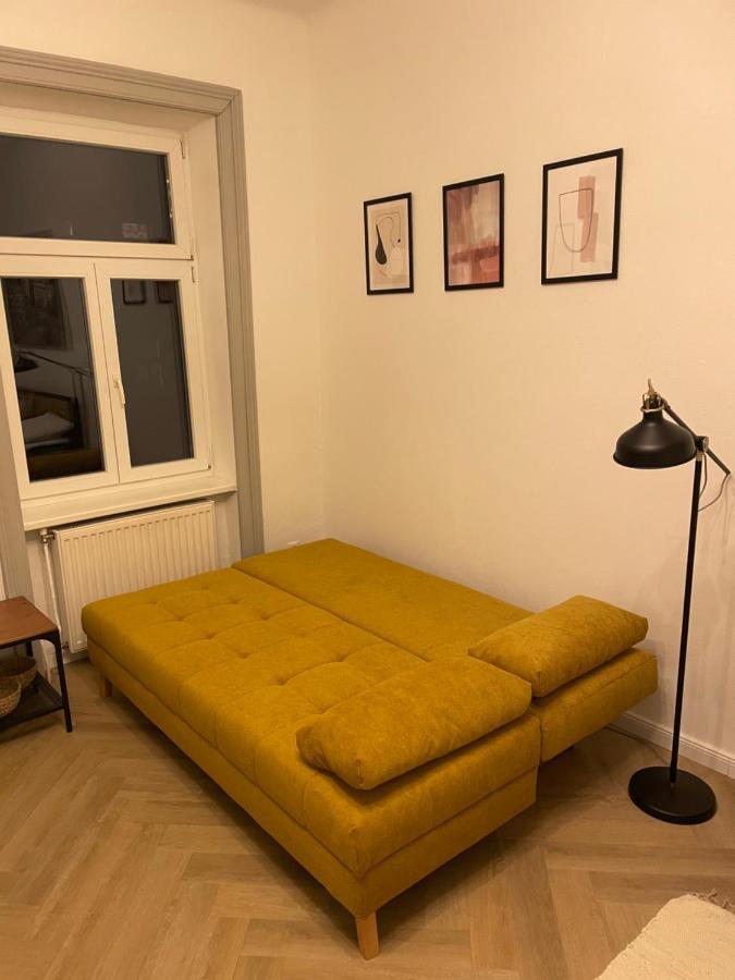 Trendy Apartment Near Schloss Schonbrunn Виена Екстериор снимка