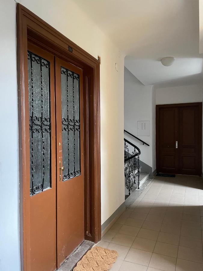 Trendy Apartment Near Schloss Schonbrunn Виена Екстериор снимка
